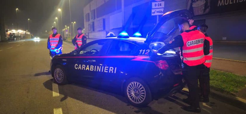 I militari dell'Arma impegnati nella maxi operazione di questa notte 