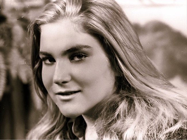 Julia Olga Calzoni 
