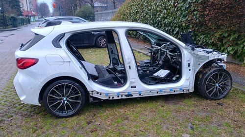 La BMW oggetto del furto 