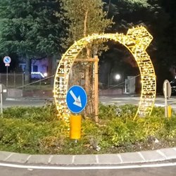 Una delle rotatorie rimesse a nuovo a San Giuliano 