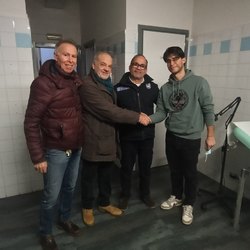 Moreno Mazzola stringe la mano al Gaetano Malomo 