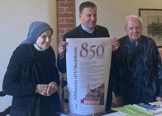 La presentazione con madre Ignazia e il prevosto don Violoni 