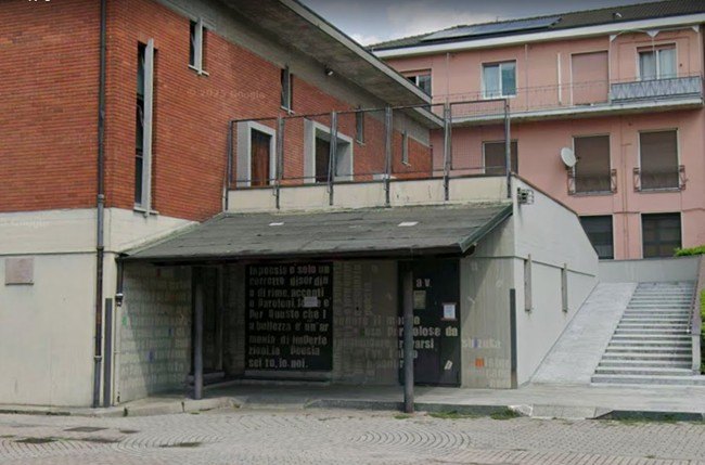 L'ingresso del Centro di aiuto alla vita 