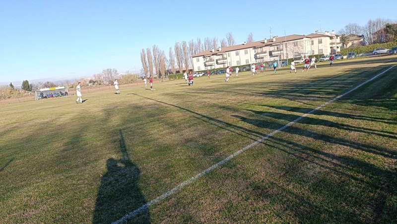 Il campo di calcio Augusto Moretti di Linate 