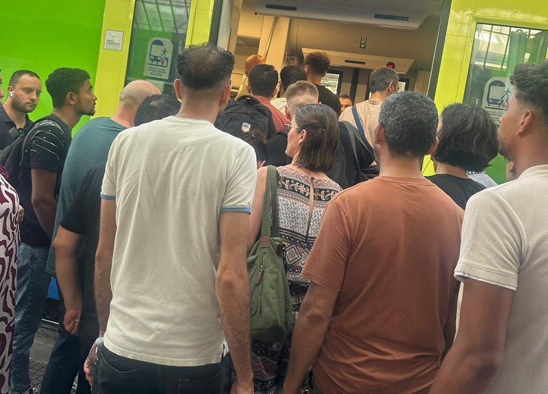 Caos alle stazioni Trenord 