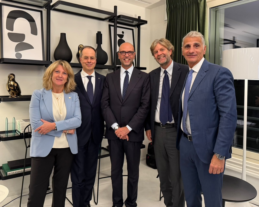 Il confronto su lavoro e intelligenza artificiale all'InPlace Garden di Milano 