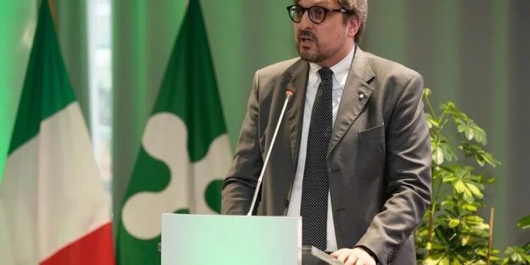 L’assessore allo Sviluppo economico di Regione Lombardia, Guido Guidesi. 