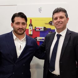 Luca Pirina di Tenute Vignola con Gian Franco Satta Assessore dell'Agricoltura della Sardegna 