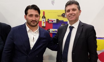 Luca Pirina di Tenute Vignola con Gian Franco Satta Assessore dell'Agricoltura della Sardegna 