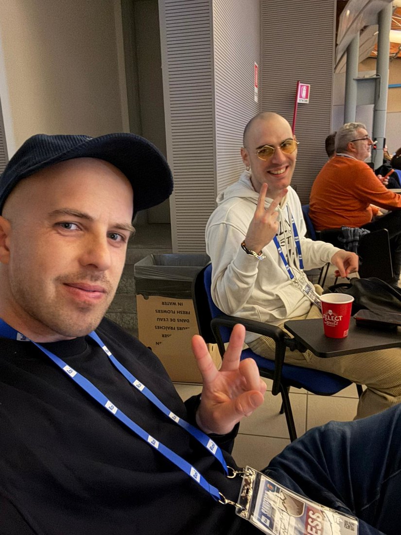 Giancarlo Capriglia e Genny in una pausa caffè all'Ariston di Sanremo 