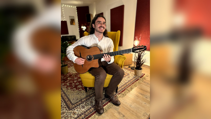 Il chitarrista Davide Galileo Parisi 