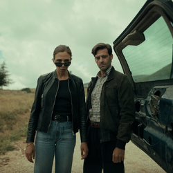 Barbara Chichiarelli e Matteo Nicoletta in «Gli elefanti bianchi» 