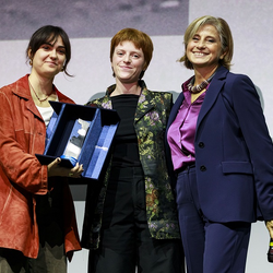 La consegna del Premio Speciale Film Impresa ad Alice nella Città 