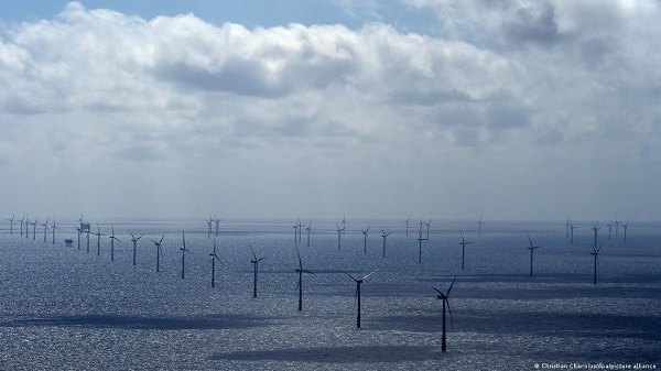 La manutenzione dei parchi eolici offshore costa di più 