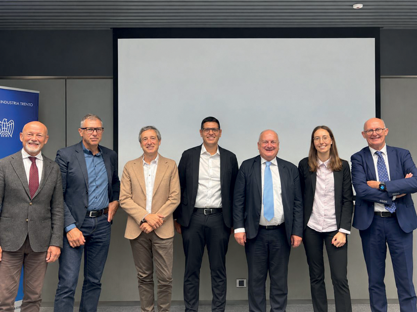 Il presidente nazionale Valter Quercioli e il presidente Franco Torelli con i relatori Luigi Magnaguagno, Roberto Loro, Matteo Mazzotta, Elena Crespi e Roberto Busato. 