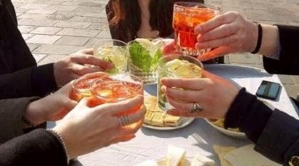 Brindisi al Bar 
