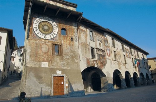 Orologio e Palazzo Comunale - © Turismo Pro Clusone 