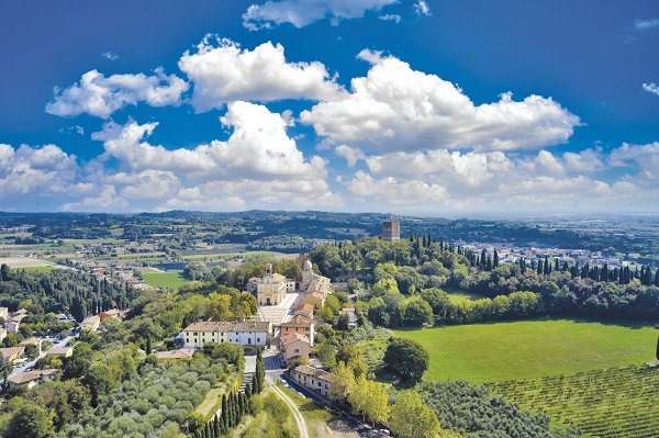 Solferino: veduta aerea. © Shutterstock 