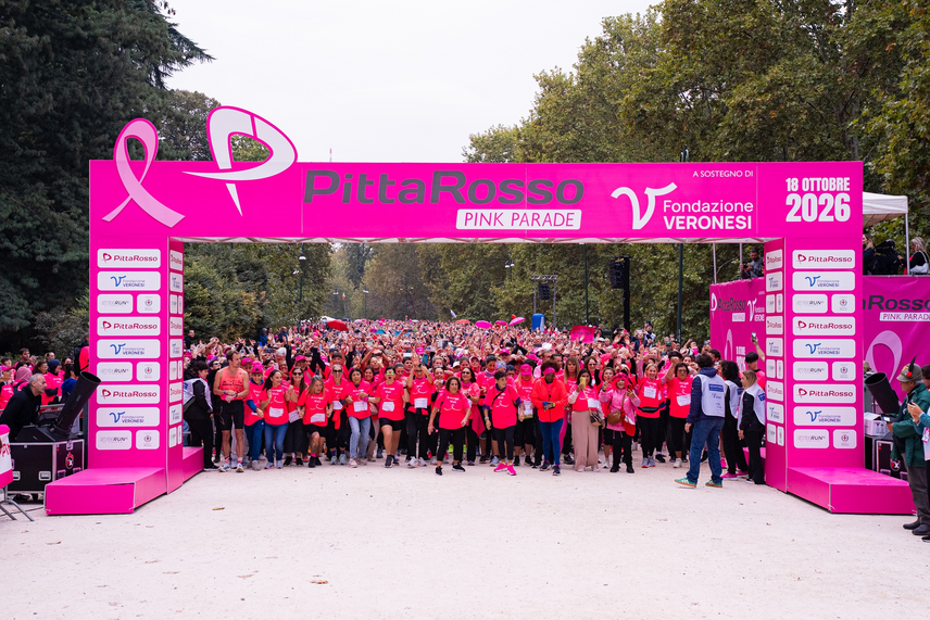 La partenza della PittaRosso Pink Parade 2026 a Milano 