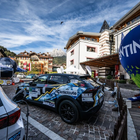 Una vettura elettrica all'ECOdolomitesGT 2026 a San Martino di Castrozza 