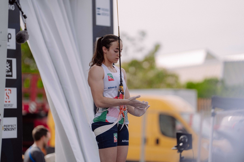 Un'azzurra della nazionale italiana di arrampicata sportiva 